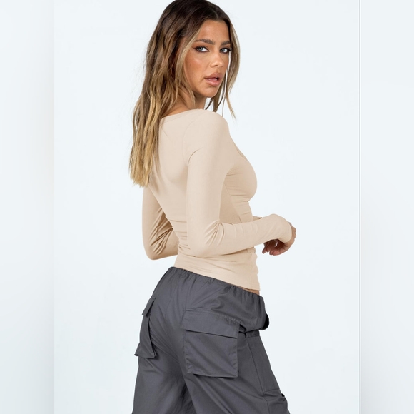 Princess Polly ARTHIE Beige Long Sleeve Top available in various sizes New w Tag - Picture 4 of 8